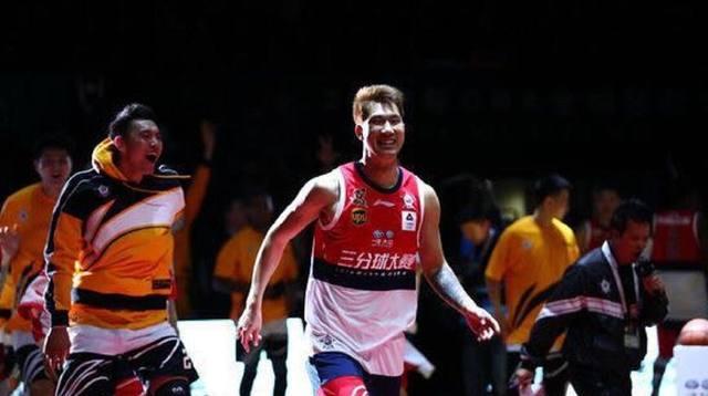  青春风暴席卷赛场，年轻军团展露锋芒