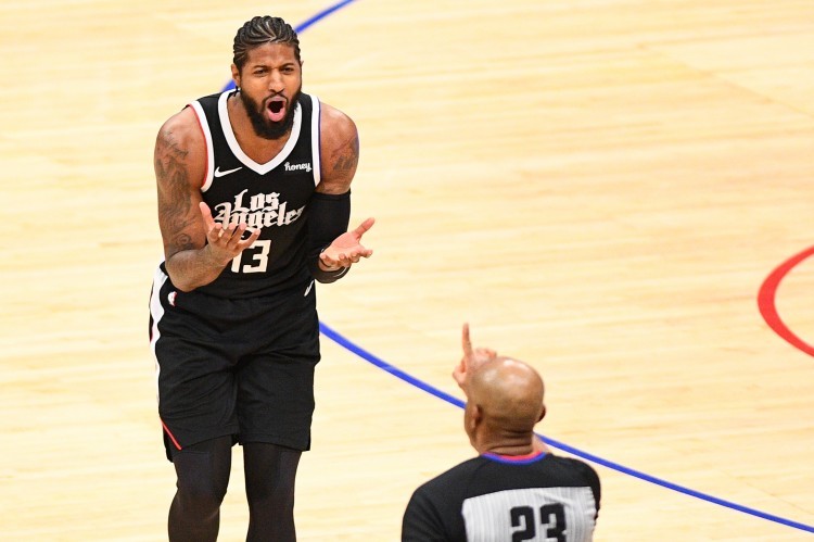  米切尔单节轰下20分，骑士主场力克公牛队