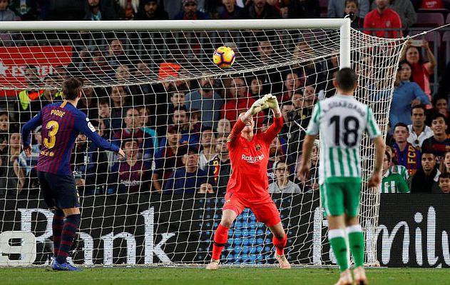  巴塞罗那爆冷负于保级队，卫冕之路遇阻  