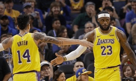  巴特勒强硬表现热火客场掀翻雄鹿